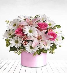 silindir  kutuda pembe ve fuşya güller